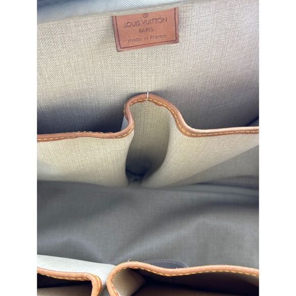 Vintage‎ Louis Vuitton Deauville Monogram Handbag! - Picture 14 of 15